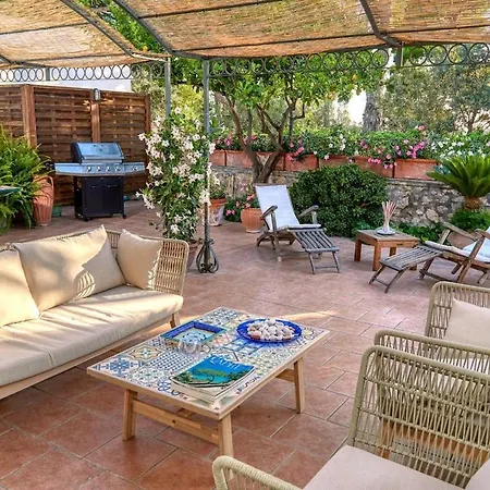 Casa Andrea - With Great Terrace 阿纳卡普里